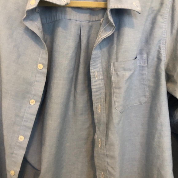 Button down - Picture 2 of 3